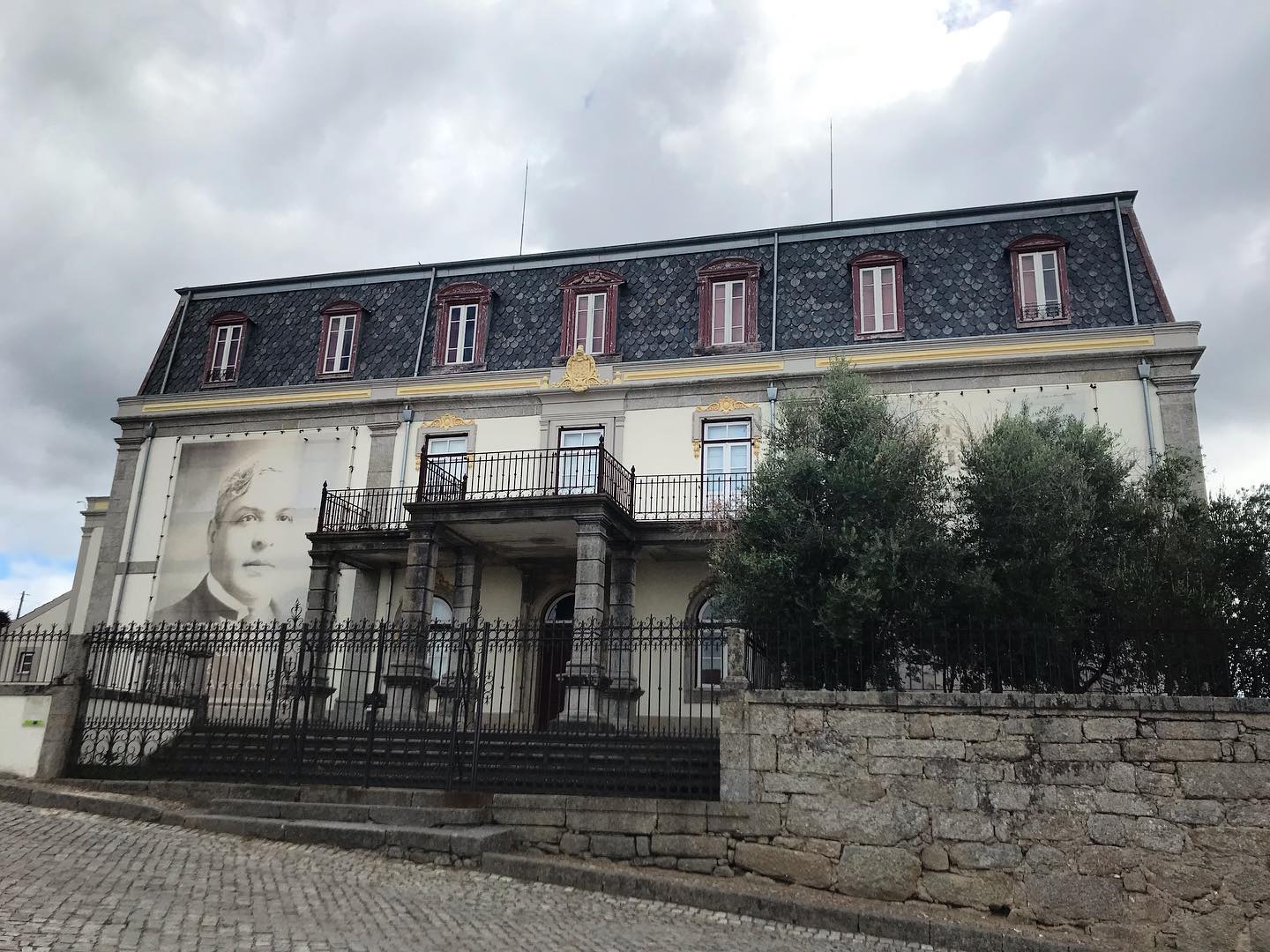 Aristides de Sousa Mendes, Oskar Schindler보다 더 많은 유대인을 구한 포르투갈 사람의 비극