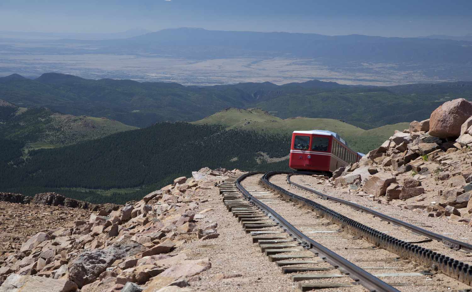 Pikes Peak Cog Railway : 완전한 가이드